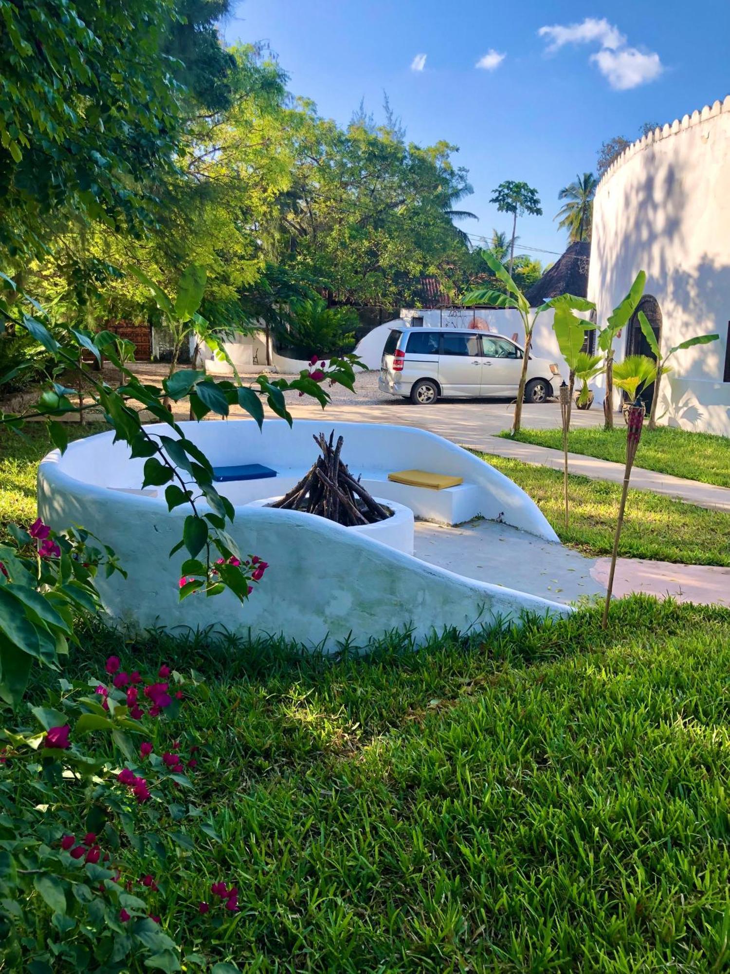 Avo Boutique Hotel Dikoni Bagian luar foto